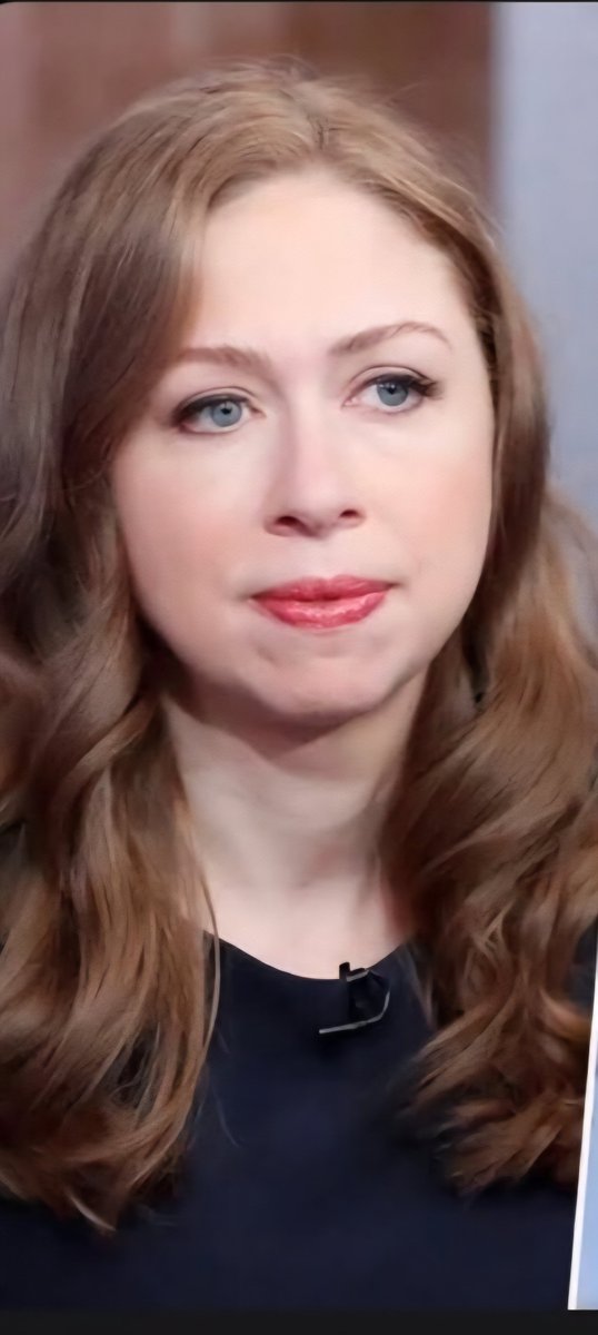 dharrell5's tweet photo. It must suck , knowing you going to  grow up to look like this Chelsea. https://t.co/VdfsxT8FDu