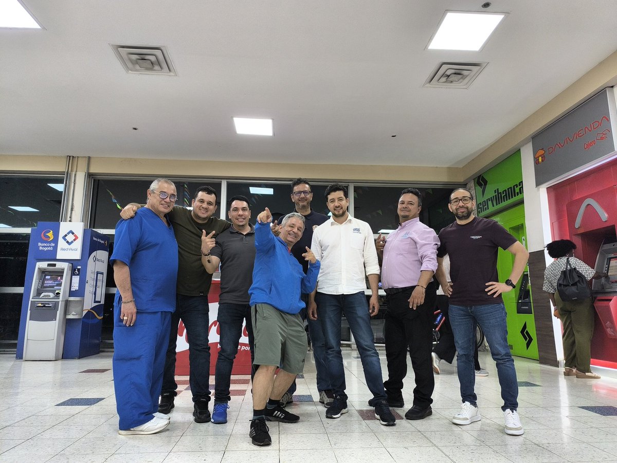 espaciodepesca's tweet photo. Entre amigos, pesca y nuevos planes 🎣 Reunión del Club Espacio de Pesca

#espaciodepesca #pescacolombia #medellin #fishing https://t.co/n4oTZISN1J
