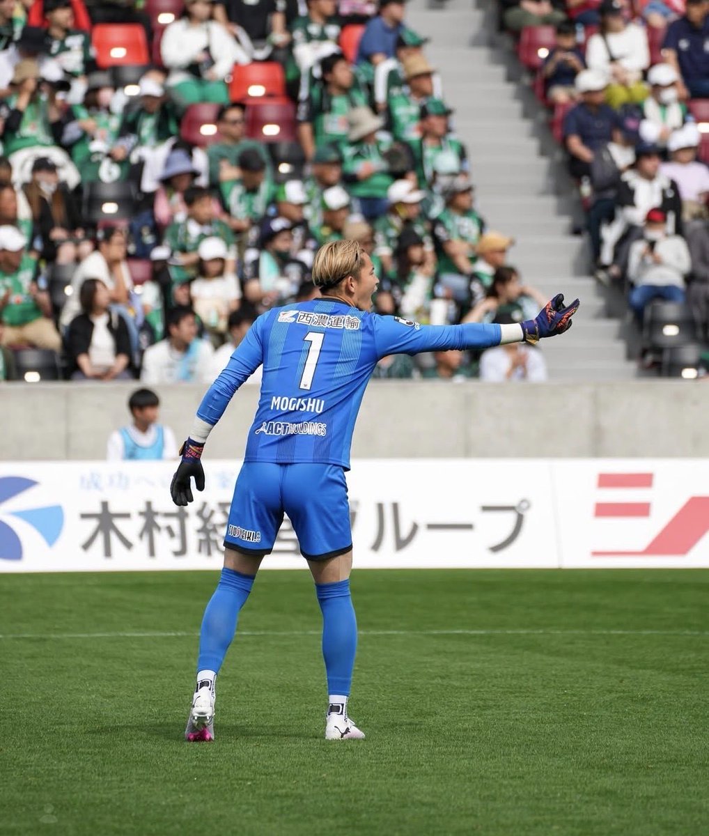 sysysy0011's tweet photo. サッカー選手 https://t.co/9mevQQObtq