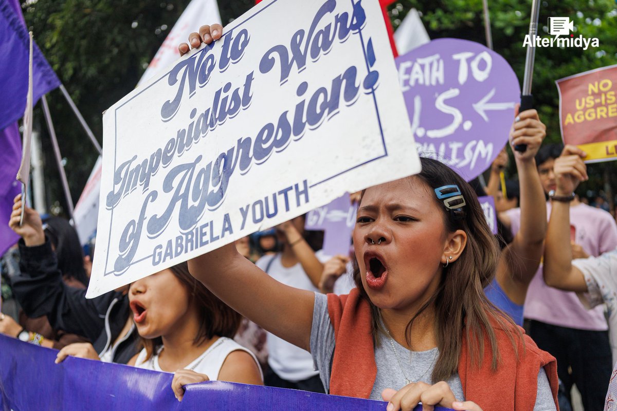 altermidya's tweet photo. Women activists led by Gabriela Youth take part in a lightning rally against the US and Israel’s attacks on Iran that targeted several girls' schools, in Manila on Friday, March 6. (JCM/Altermidya) https://t.co/OAHWrErCDj