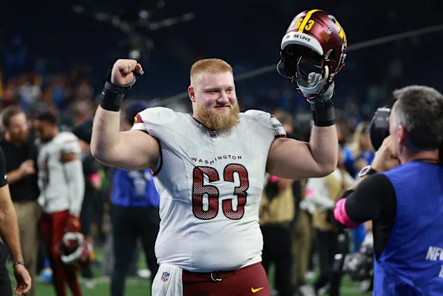 Alex Insdorf tweet media