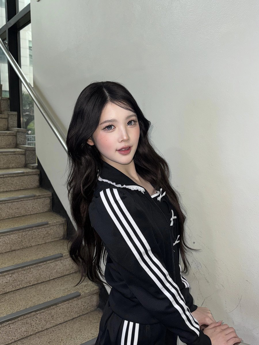 HEARTS2HEARTS BASE tweet media