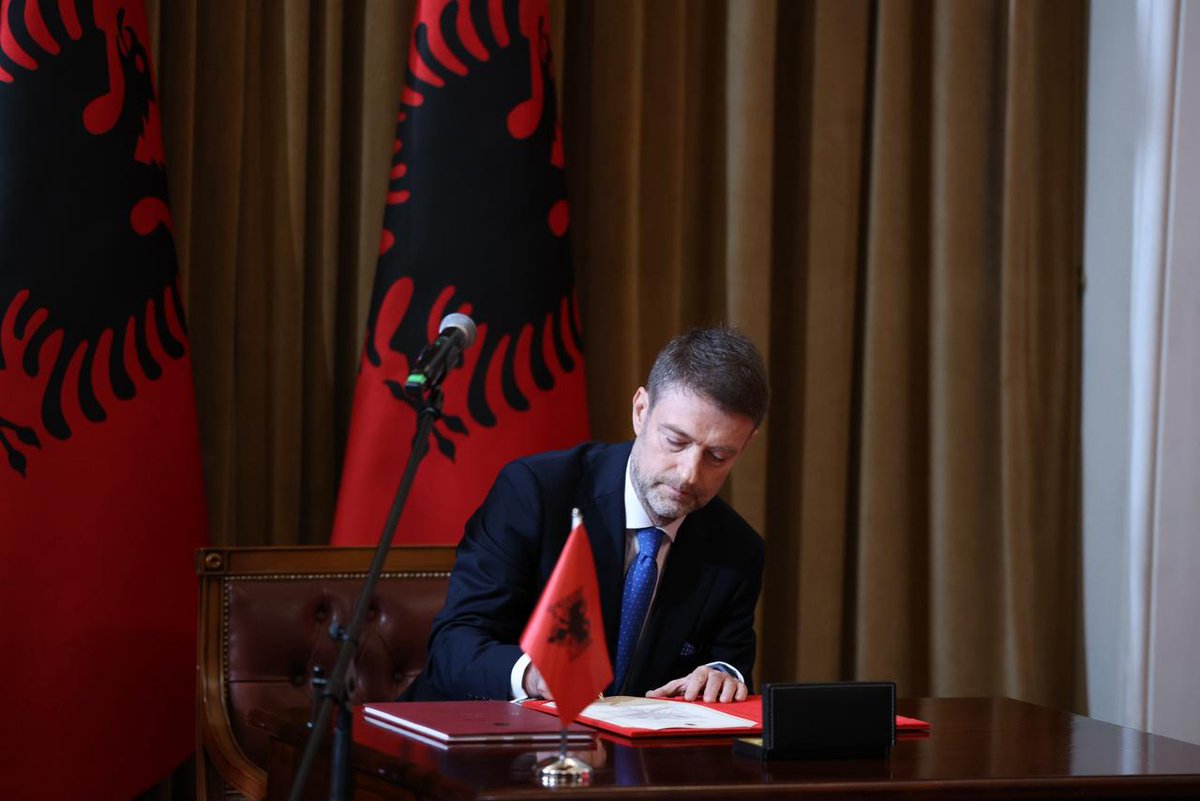 Ferit Hoxha🇦🇱 tweet media