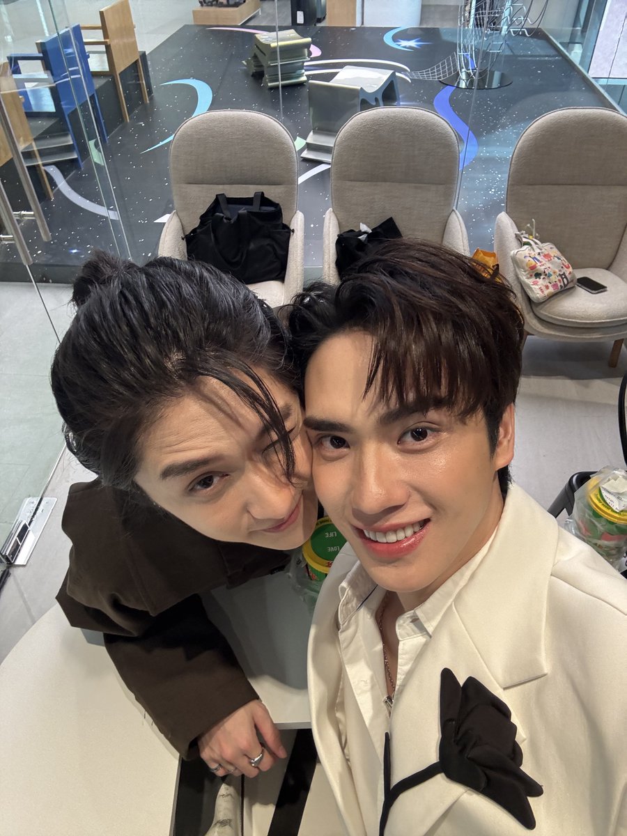 เท่ห์ก็ได้แบ้วก็ดี 😂😅🥰 #ตี๋อัส 😜
