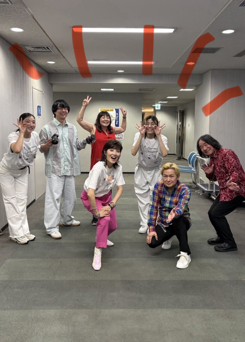荻野目洋子 tweet media