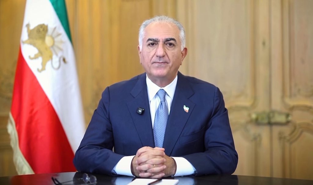 هشتگ نمیزنی حداقل ریتوییت کن، تماشاگر نباش
  #KingRezaPahlavi‌ 
#DigitalBlackoutlran