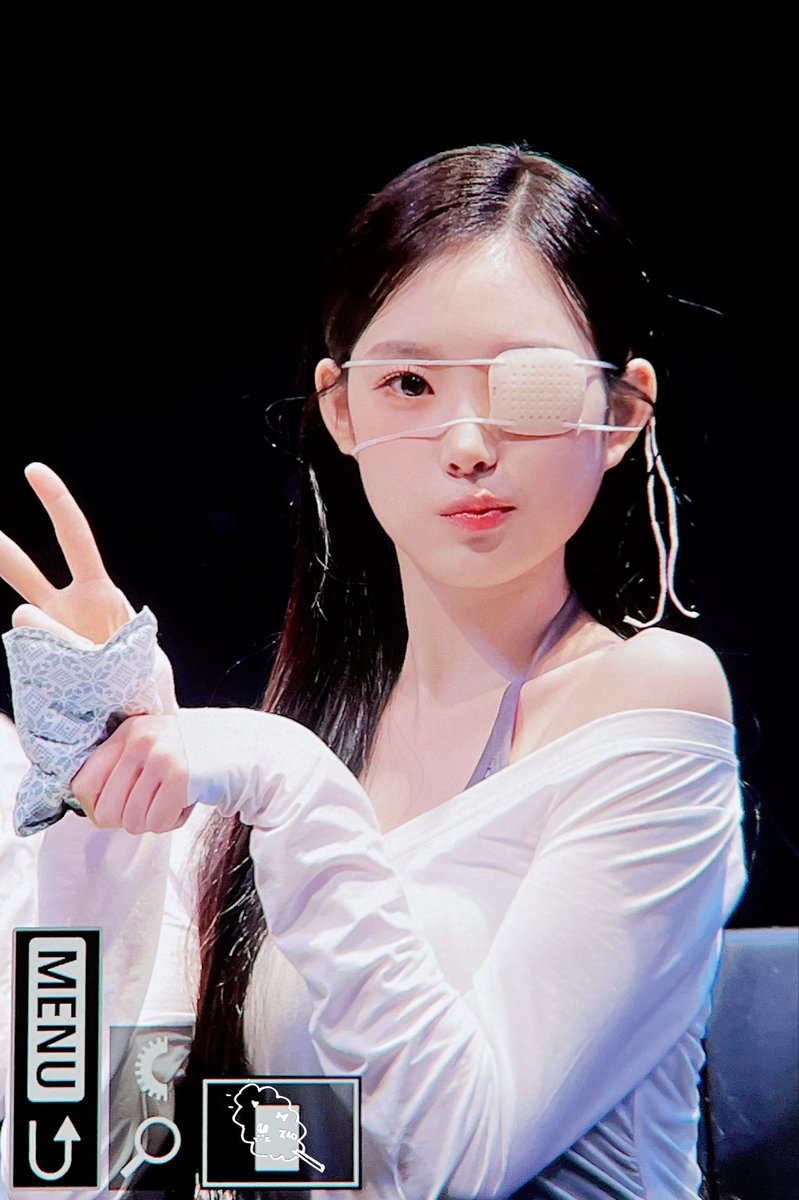 260306 pre

오늘도 지연해🤍

#tripleS #트리플에스 
#지연 #JiYeon #지서연