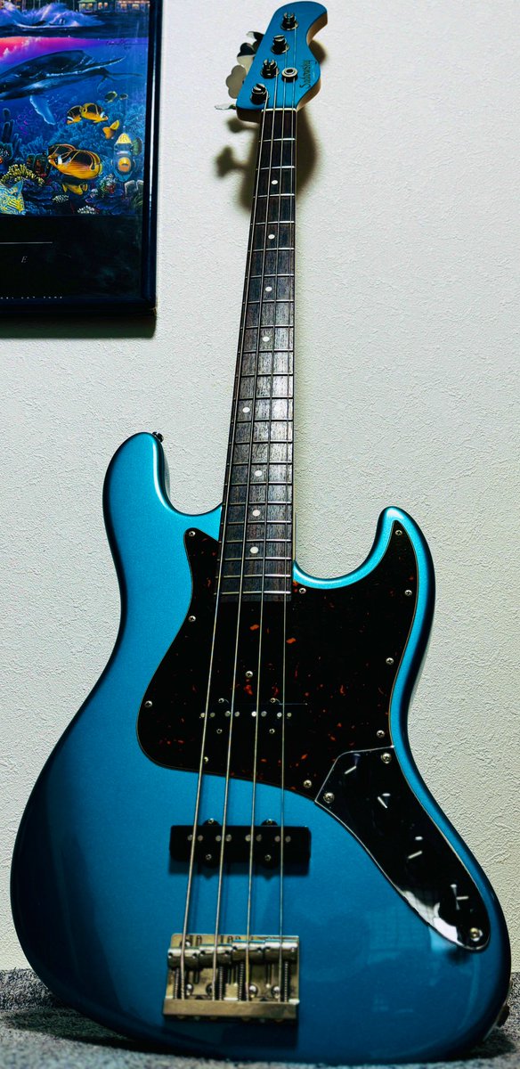 ヴァル tweet media