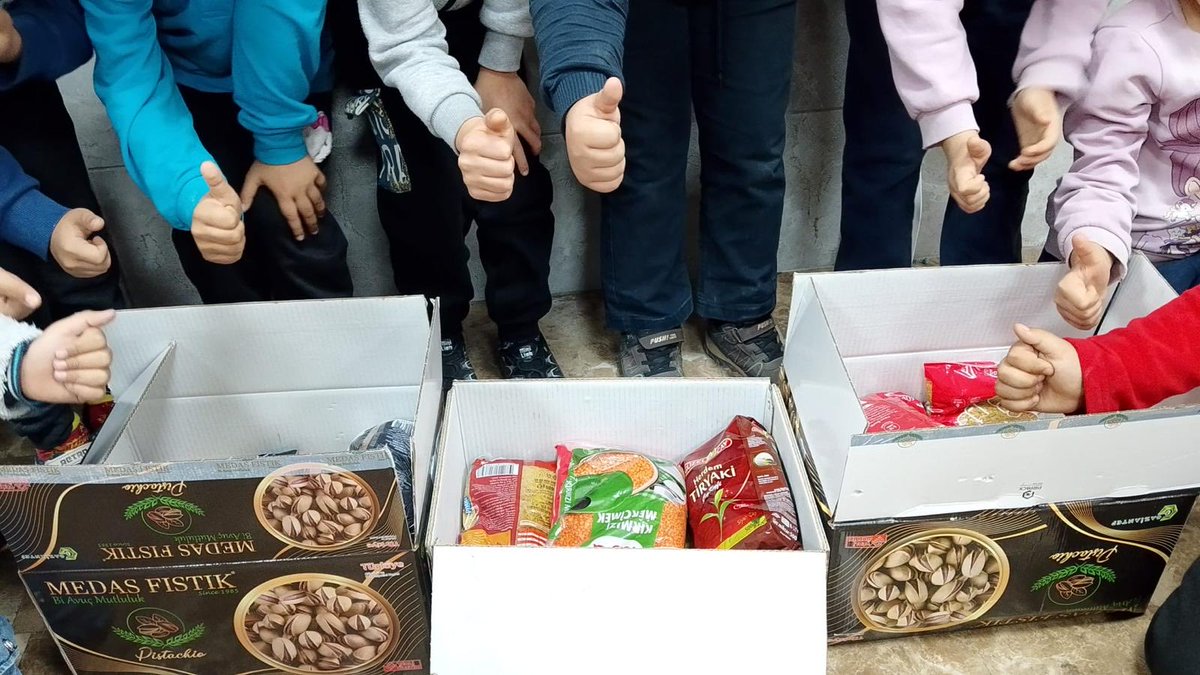 “Maarifin Kalbinde Ramazan”

Öğrencilerimizle beraber ihtiyaç sahipleri için ramazan kolileri oluşturduk. <a href="/tcmeb/">Millî Eğitim Bakanlığı</a> <a href="/MersinMEM/">Mersin İl Millî Eğitim Müdürlüğü</a> <a href="/tarsusmem1/">Tarsus İlçe Milli Eğitim Müdürlüğü</a>