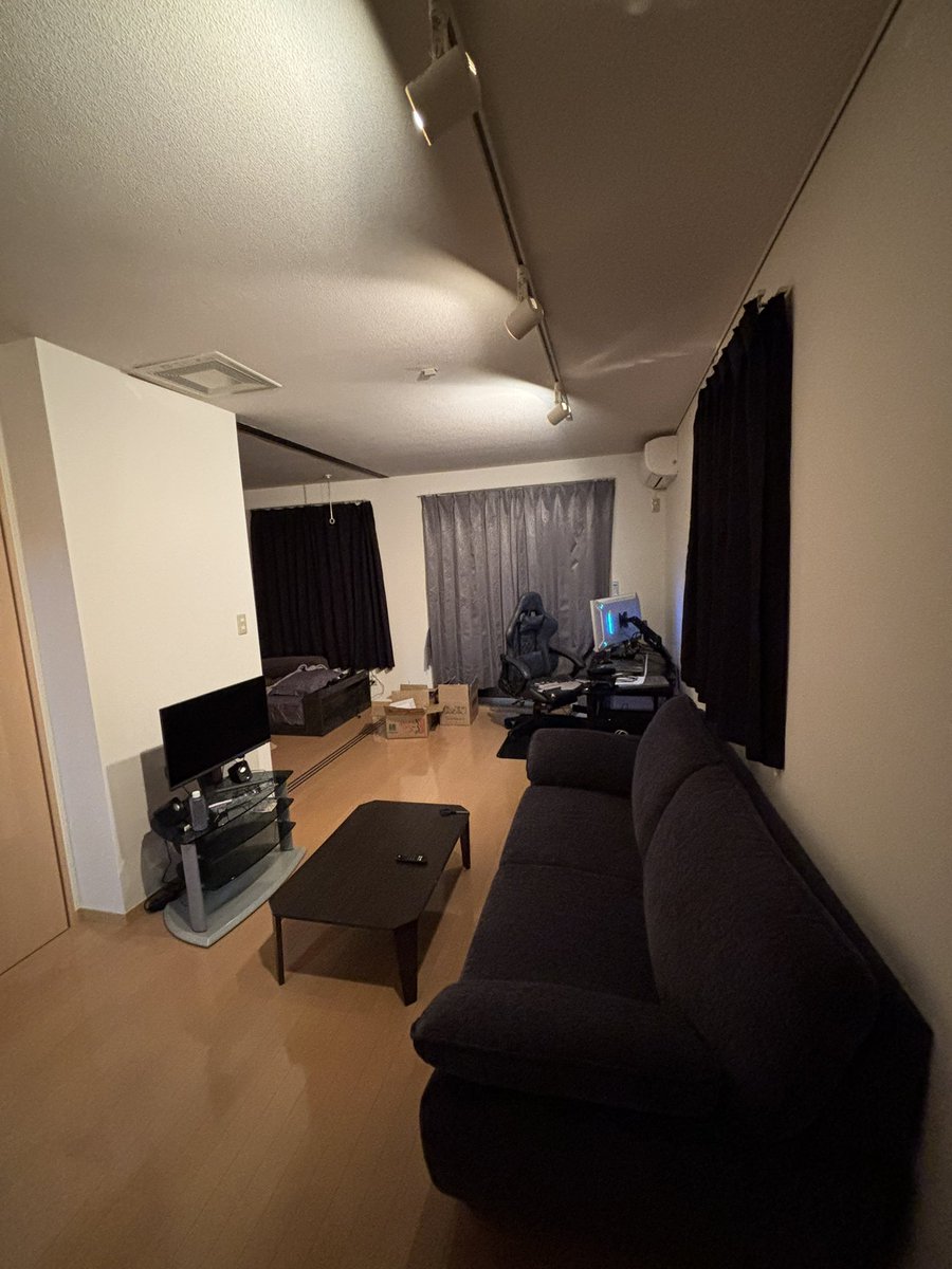 ろーる tweet media