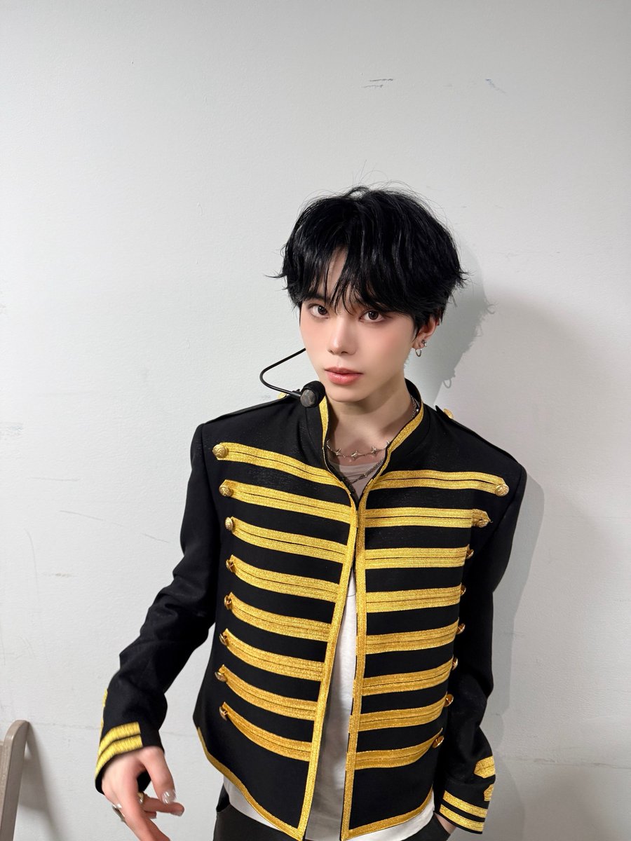Wuxmav's tweet photo. 260306 위버스 포스트 #이원우

오늘도 사랑해

#LEEWONWOO #DAILYDIRECTION #DD #데일리디렉션 https://t.co/k8ODxai9P5