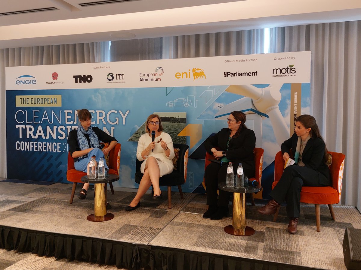 Paloma Aba-Garrote tweet media