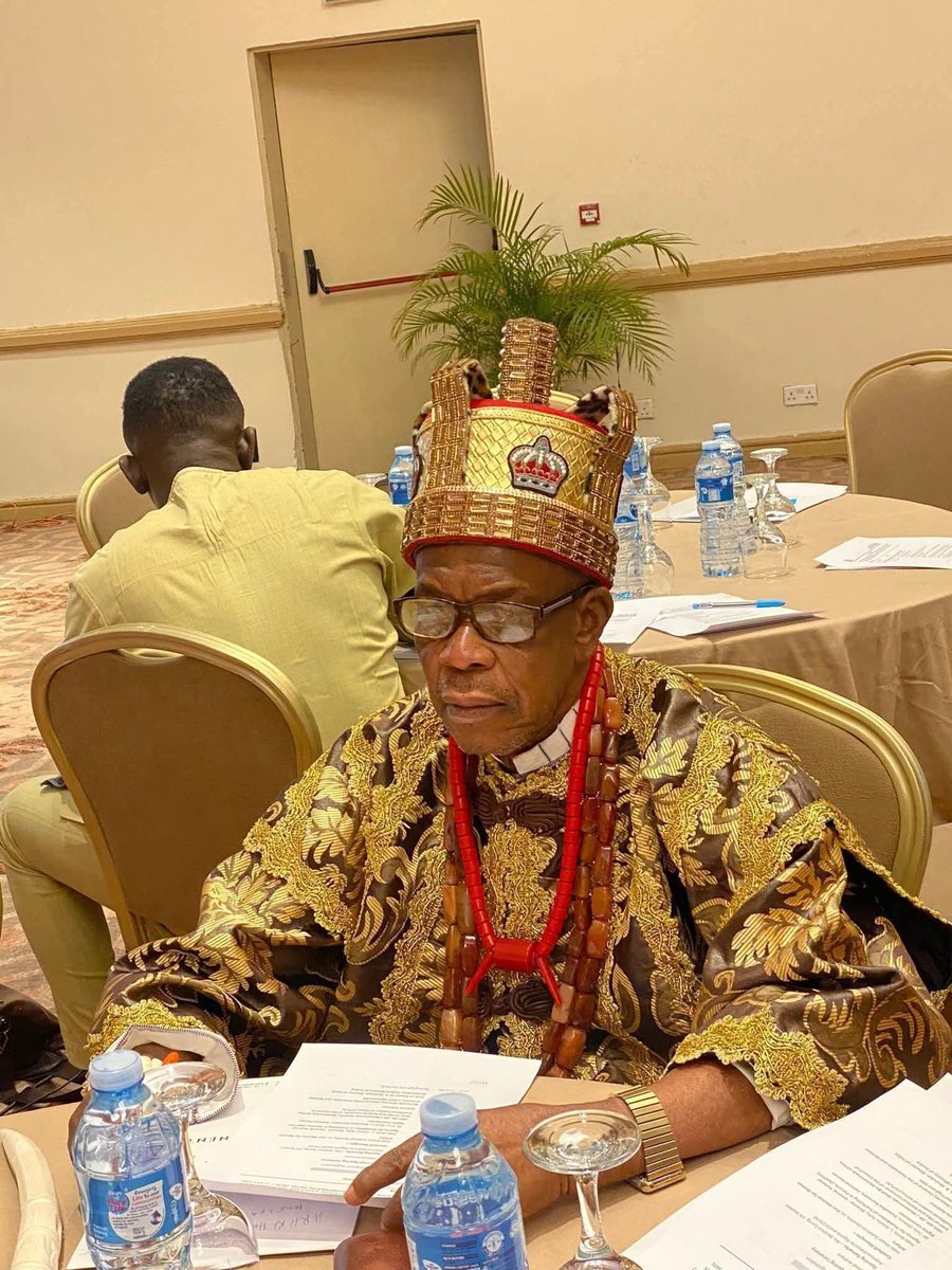 RileyTTS's tweet photo. 🚨BREAKING NEWS: Kidn@ppers k!ll Francis Igwe, father of a former deputy governor of Ebonyi State. https://t.co/cm76F13Nae