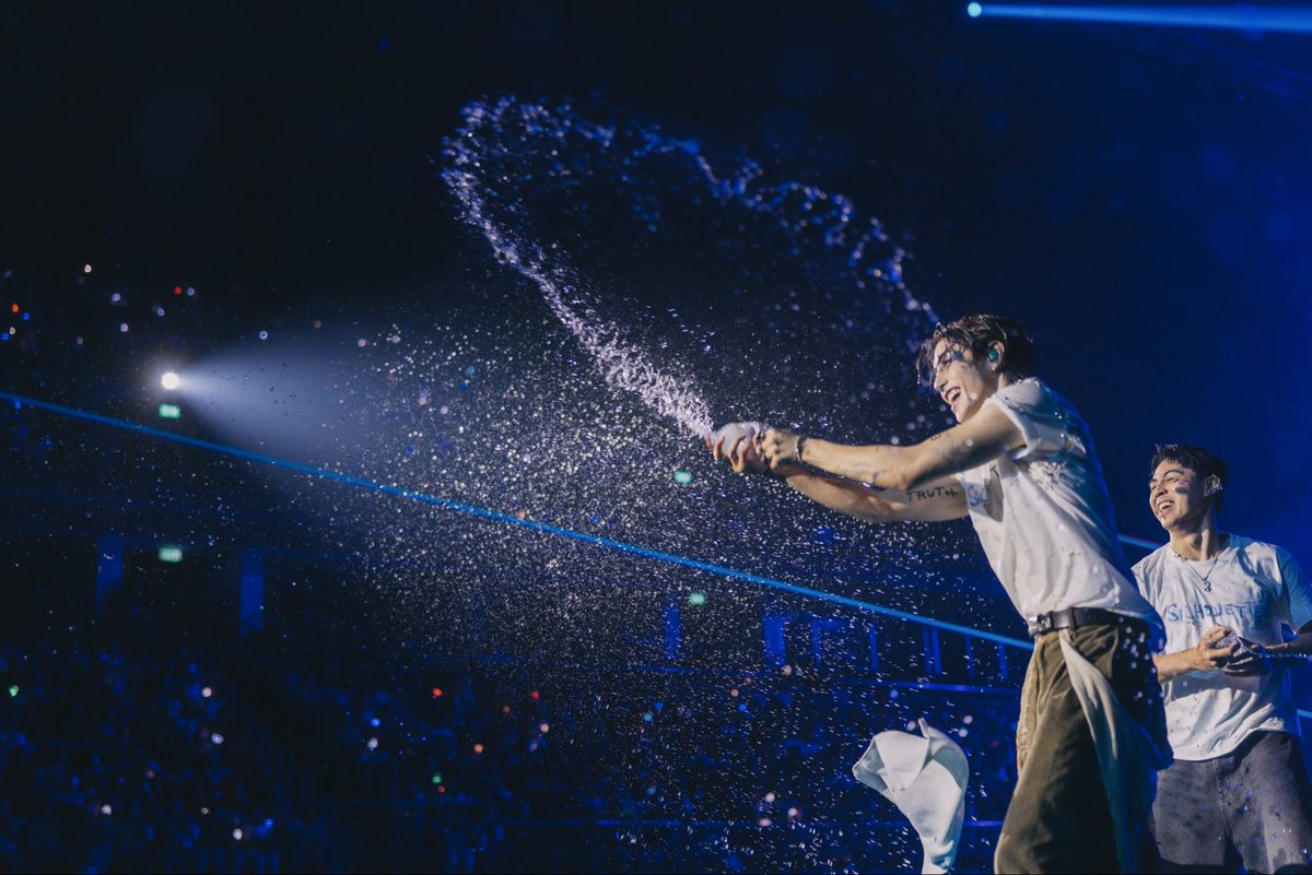 Mark Tuan Official tweet media