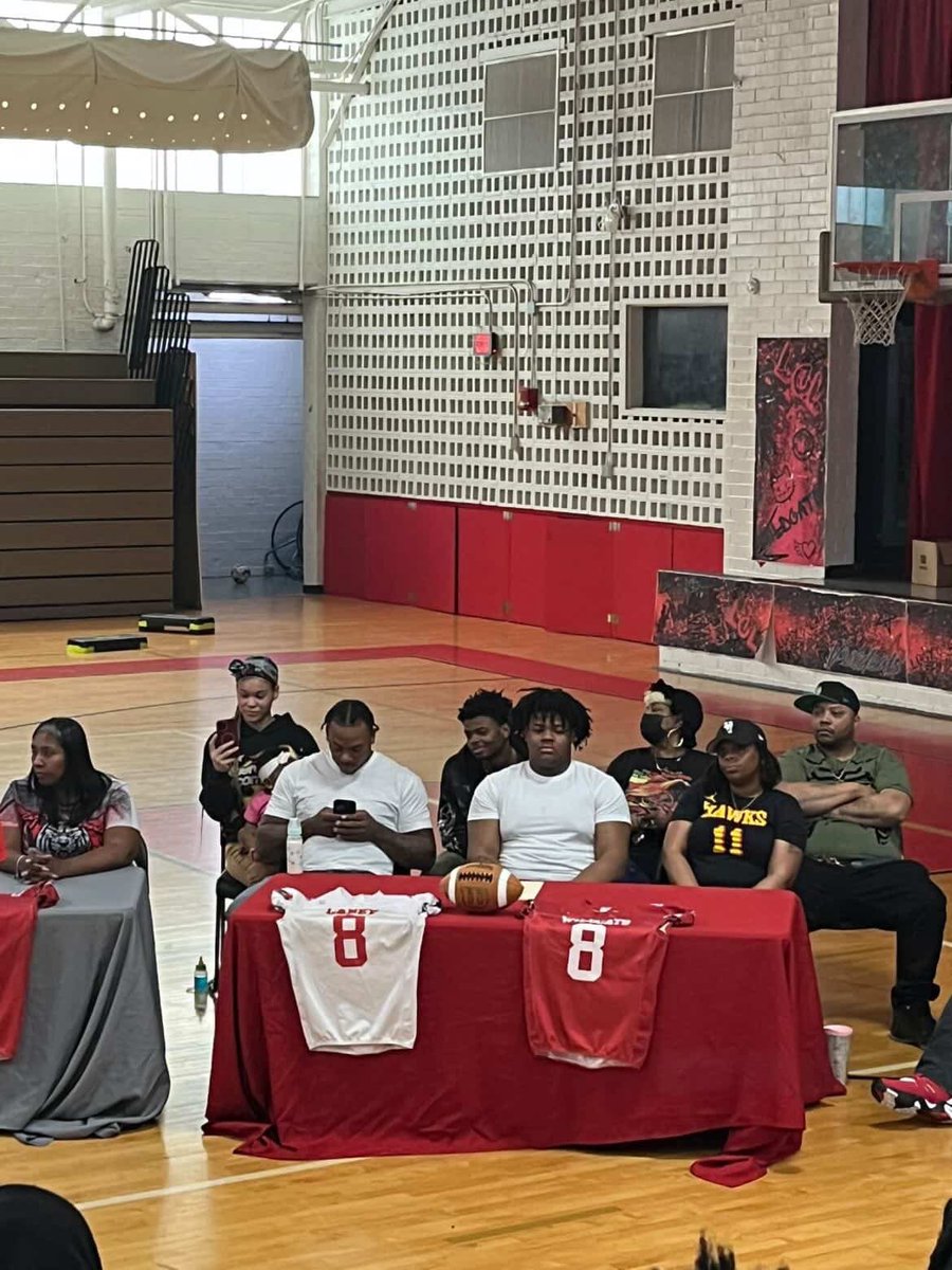 Lucy C. Laney Football tweet media