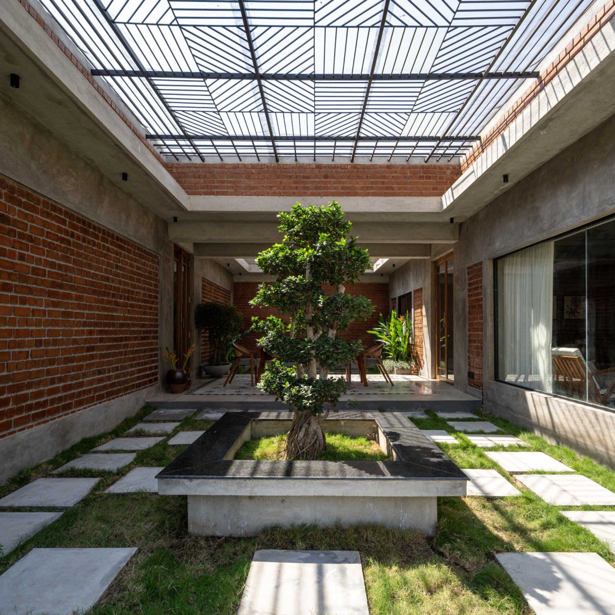 shavnyuyngah's tweet photo. The most beautiful buildings in the world are not the most expensive ones.
They’re the ones built with the right material, in the right place, by people who understood both.
Brick architecture in Africa is not a compromise. It’s a choice we stopped making https://t.co/KpOFZtSxEo