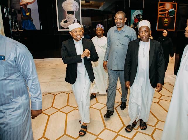 ridhiwankikwete's tweet photo. Nimeshiriki futari iliyoandaliwa na Kampuni ya Zanzibar Insurance Corporation ikitualika pamoja na wadau wake na makampuni washirika iliyofanyika katika hotel ya Johari Rotana. 

Nimetumia fursa hiyo kuwakumbusha umuhimu wa kufunga na kutoa katika kipindi kama hichi; kuilew amani ya Nchi na kuwaombea viongozi ikiwa moja ya jambo kubwa sana.