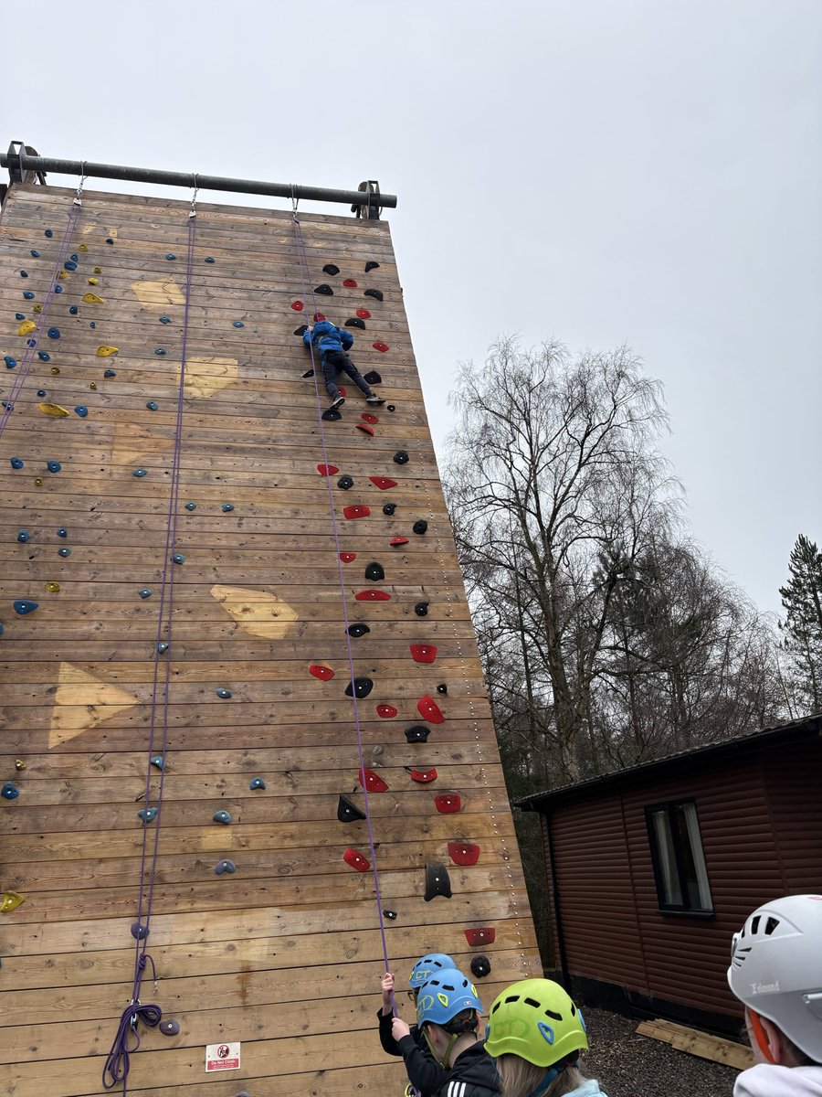 HighLeghPrimary tweet media