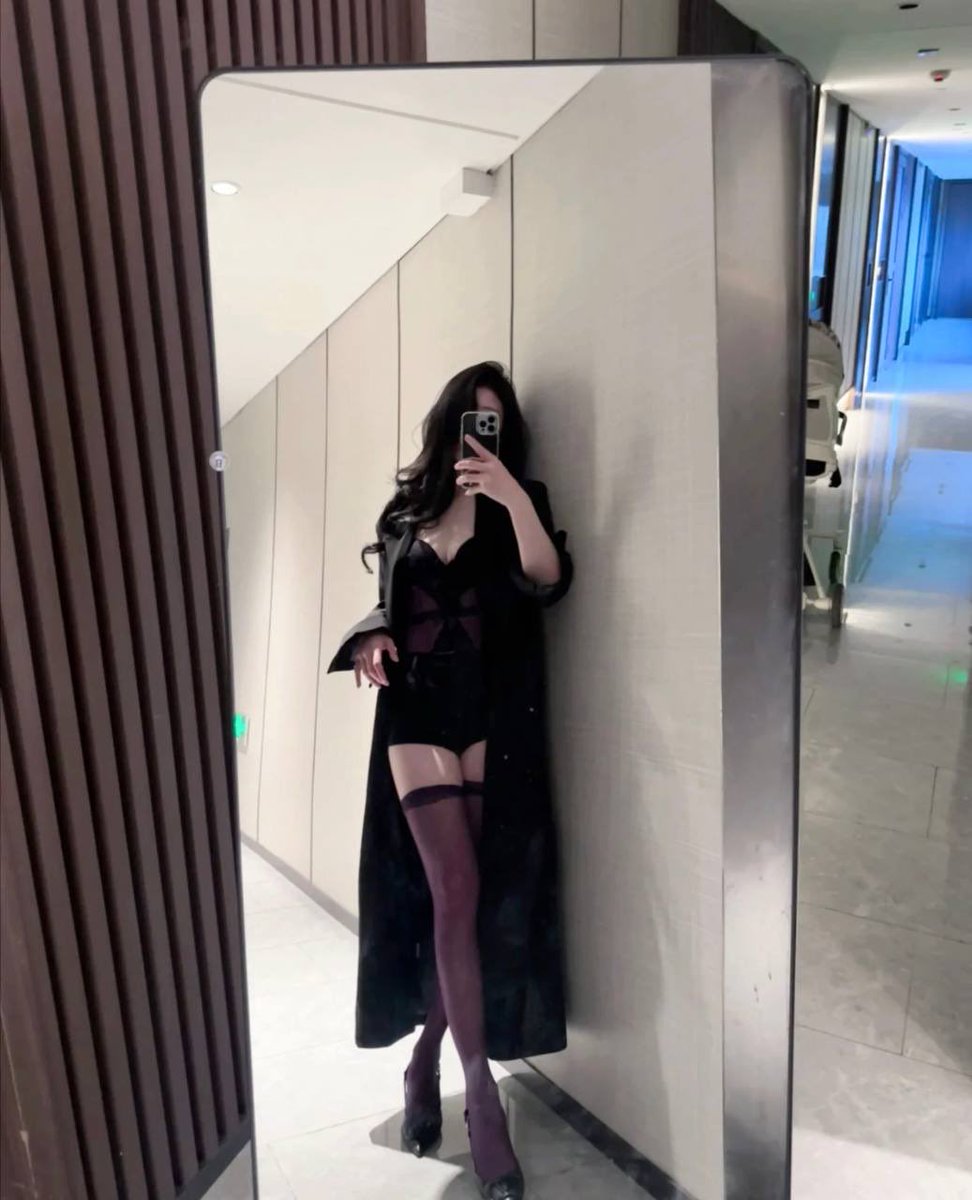 liammcmaster20's tweet photo. #陕西女S #陕西招狗 有🐶想被榨干早泄鸡巴么  #鸡吧 #射屏 #骚货 #少妇 #反差  #反差狗 #女高  #高跟鞋 #黑丝 https://t.co/6P6kAjQlwb