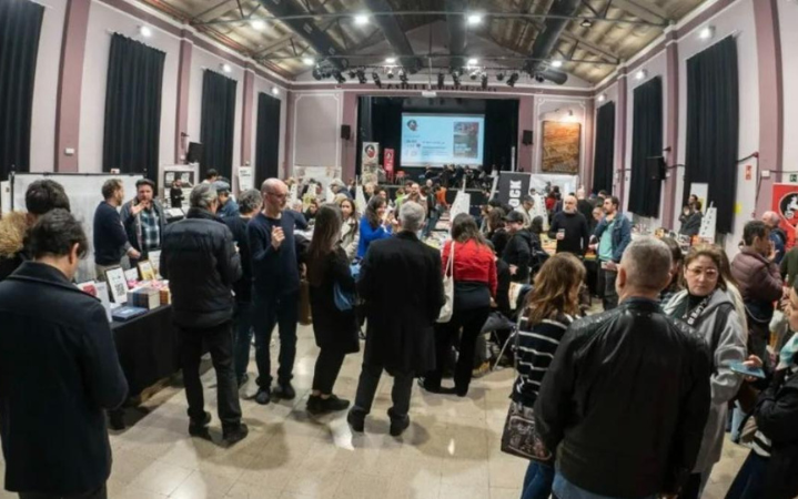 EDITORS.CAT tweet media