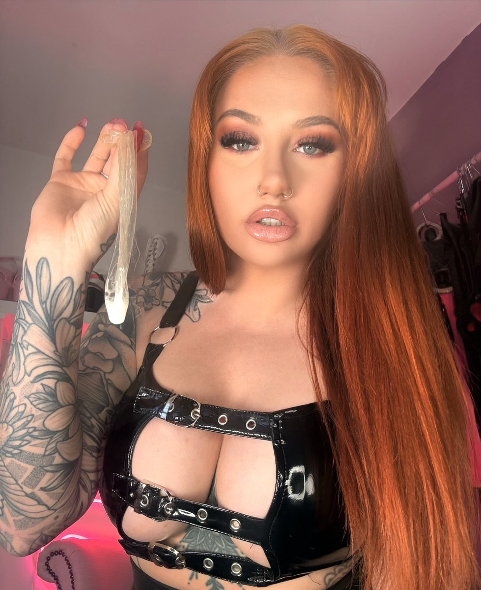 Mistress Zara Fox tweet media