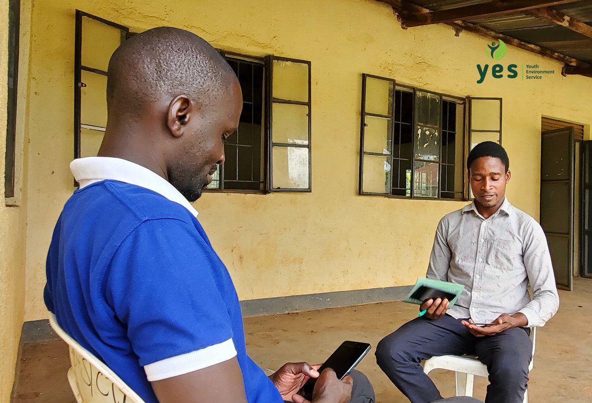 YesBusia tweet media