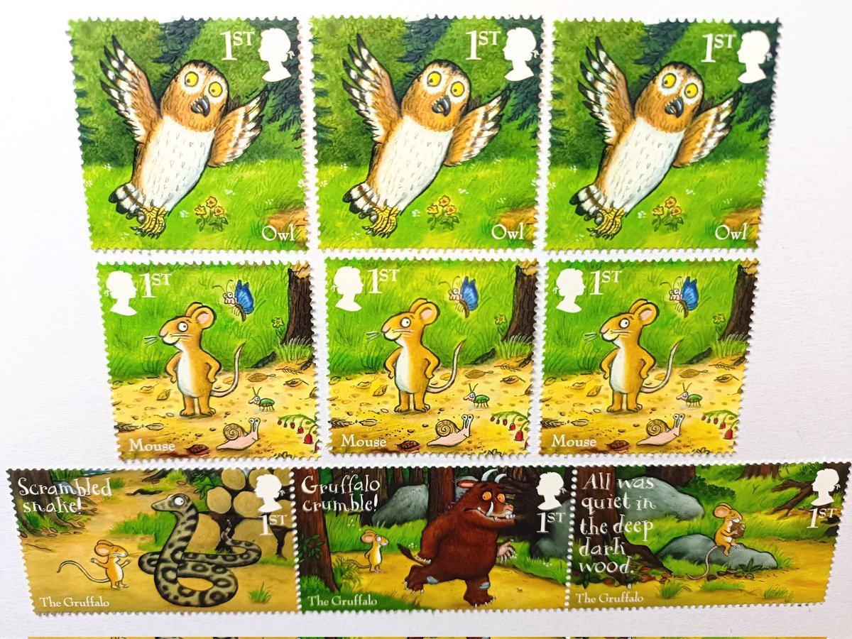 PieceOfThe_Past's tweet photo. Anyone for scrambled snake? Owl ice-cream?
If you're a fan of The Gruffalo then you won't be afraid of this collection of 1st class stamps 🐍🐀🦉
The illustrations by Axel Scheffler bring Julia Donaldsons book to life in miniature 💌
#Stamps #Gruffalo
https://t.co/NnGEfSwcCR https://t.co/0mqdKF5J41
