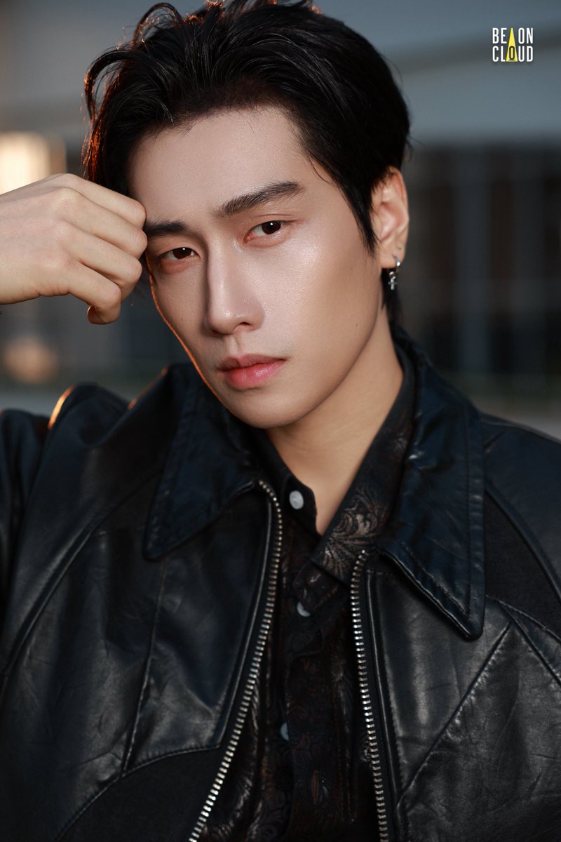 ไบเบิ้ล ร่วมงาน Beyond the Galaxy ✨

ช่องทางการรับชม LIVE งาน Beyond the Galaxy 
🔗youtube.com/live/KFASWVEE4…

#GalaxyxJesBible 
#GalaxyS26Ultra