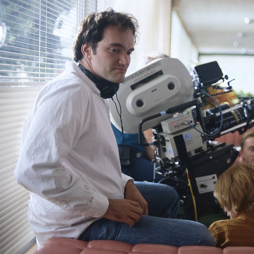 DiscussingFilm's tweet photo. Quentin Tarantino's next project will reportedly be an old-fashioned British farce comedy play for the West End.

He is now trying to negotiate with major stars to appear in the stage show.

(Source: https://t.co/Nu6nUA9XgK) https://t.co/ReA4uoXCFt