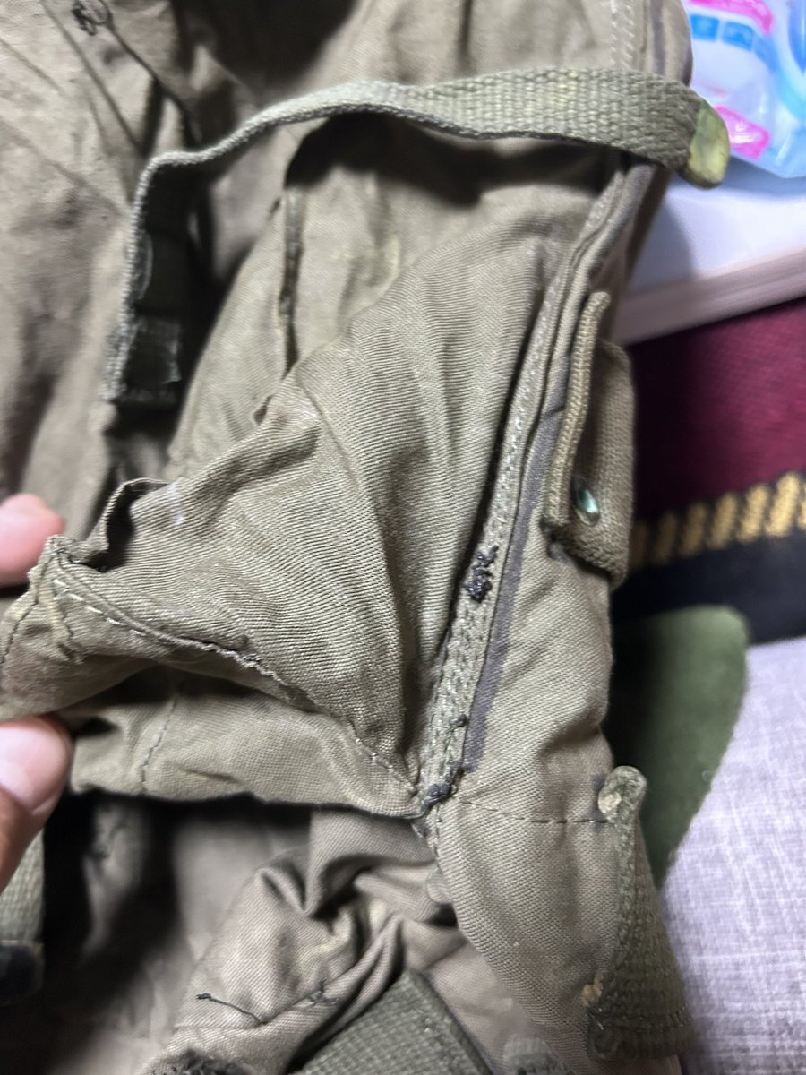 BXkurio96's tweet photo. 綺麗なARVNバックだな〜
って思っててよく見たら
マジックで落書きが…
って思ったら
縫い付ける時の目印っぽい
これはデットストックだったみたい
そんなARVNバック
日曜日のNAM☆NAMで販売しますよ〜 https://t.co/ZFQoSctYyY