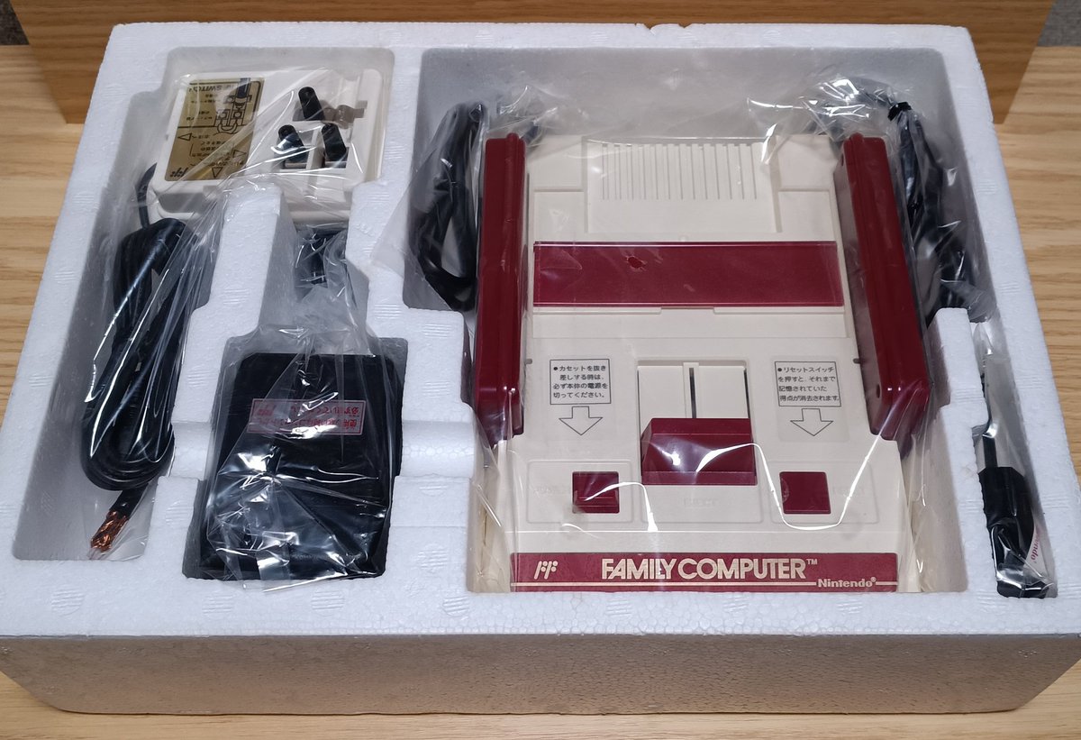 そしてニューファミコンがRGB化されたことで隠居生活に入った赤白