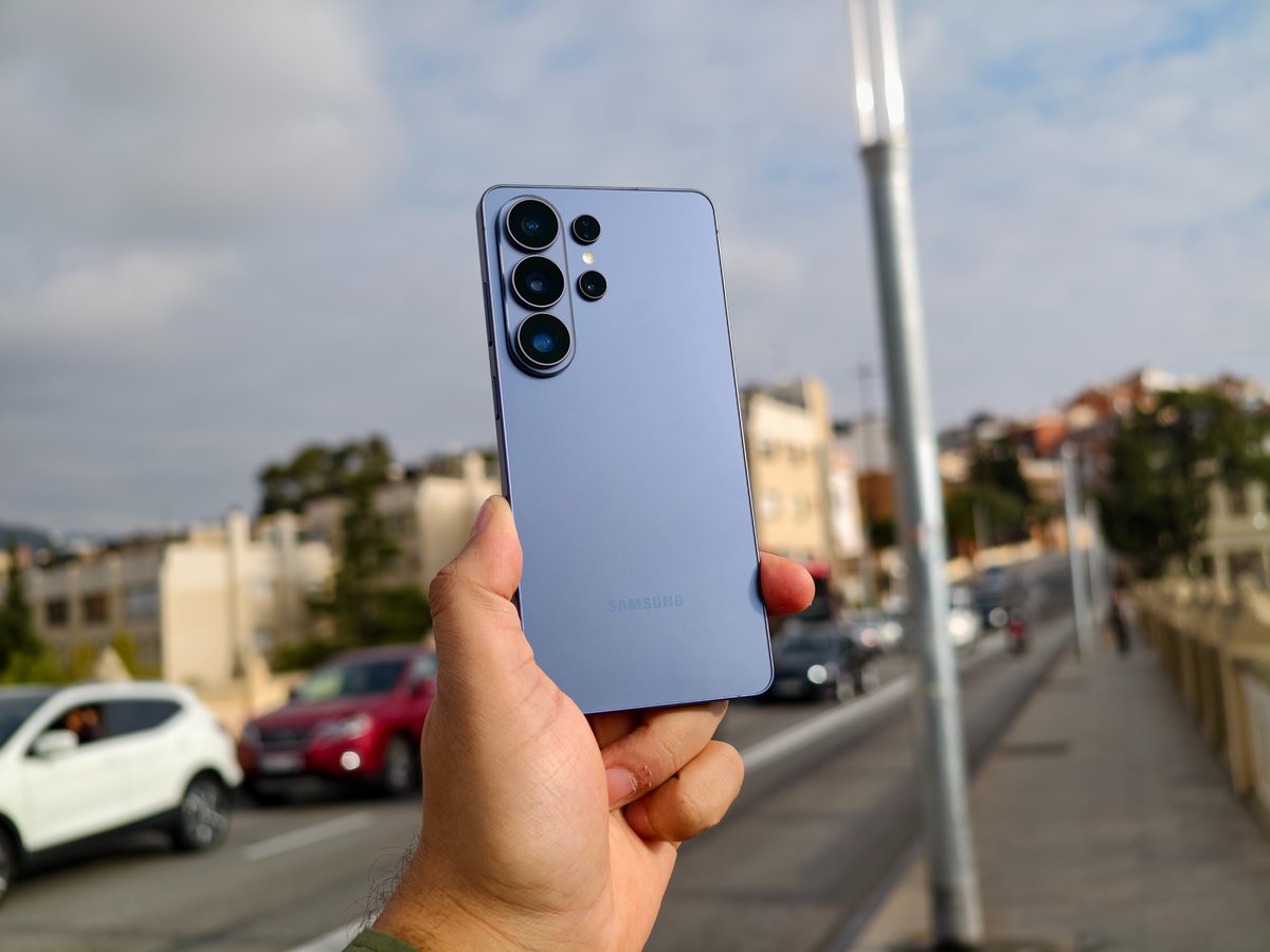 Q6. Which Galaxy Al feature of the Samsung Galaxy S26 Ultra is your favourite?

#winGalaxyS26Ultra #GalaxyFlagship #TheUltraPhone