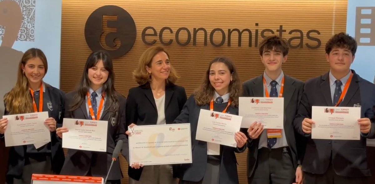 El colegio el <a href="/C_BuenPastor/">Colegio Buen Pastor</a> de Sevilla gana la 4ª Edición del Torneo Nacional de Debate Económico

¡Enhorabuena por este merecido reconocimiento!
