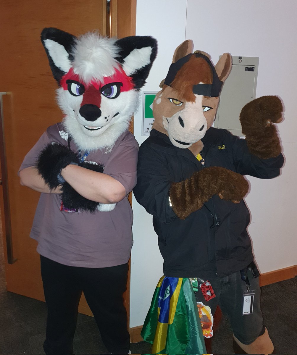 DUST ✨ tweet media