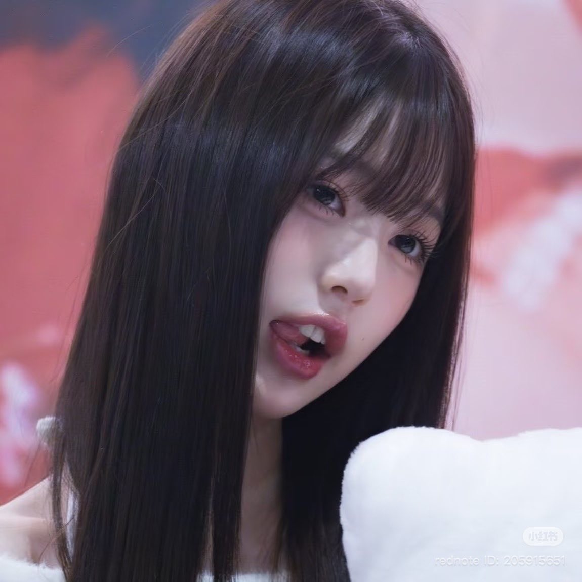ebitenmania's tweet photo. にょん姫の黒髪ストレート好きすぎる、幅広チークに濃いめの涙袋メイクもかわいいい https://t.co/lopQpasB6k