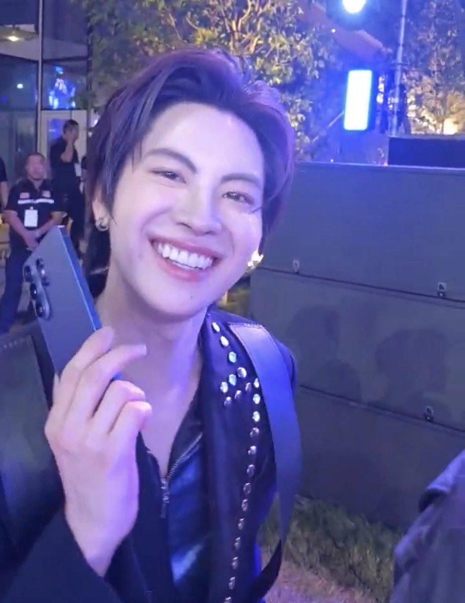 𝘨𝘦𝘦𝘸𝘢𝘺 🍎⊹˚₊ tweet media