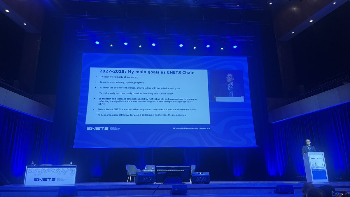 Angela Lamarca tweet media