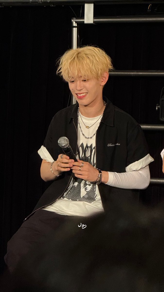 j🩵⚾️ tweet media