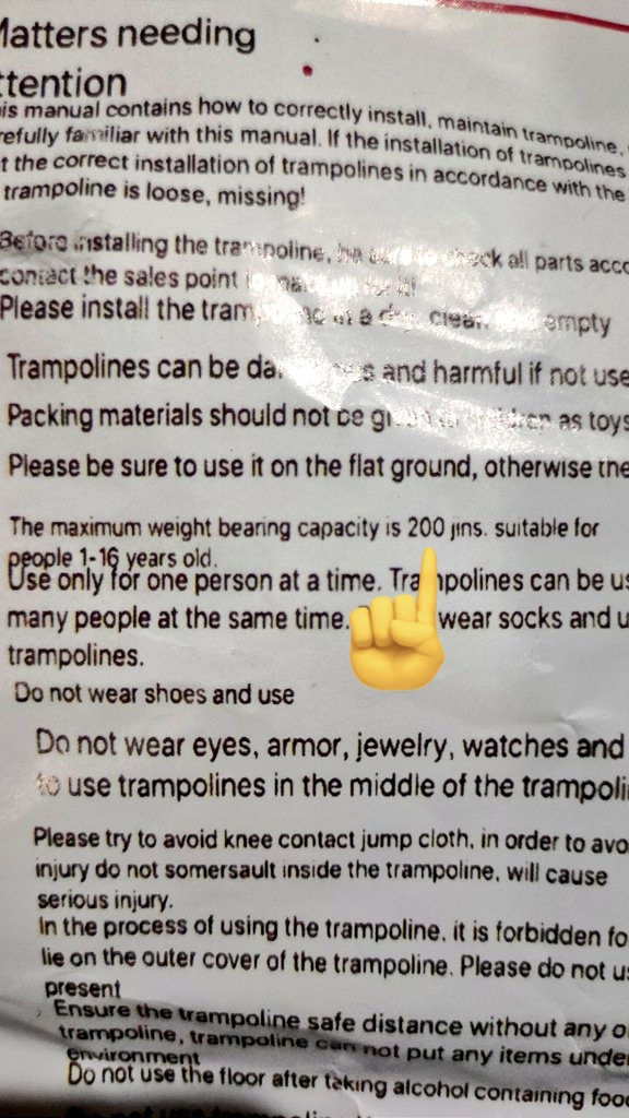 MDjancuk's tweet photo. Diumur berapa kalian tau kalo ada satuan berat namanya JIN ?

Jadi kemarin gw abis ngerakit trampolin kan , nah pas udah selesai gw duduk lah diatas trampolin nya sambil baca-baca buku petunjuk nya, disitu gw nyari-nyari dong berat beban maksimal yg bisa ditopang trampolin tersebut tapi kok ga ada yg menunjukan satuan berat seperti KG pada umumnya , setelah dibaca-baca ulang gw penasaran sama tulisan 200 JINS lalu gw coba searching dan ternyata JIN itu satuan berat versi china dong.

Jadi 1 Jin itu = 0,5 kg atau 500gr , jadi berat maksimal yg bisa di topang trampolin yg gw rakit itu ternyata 100kg  , sebuah pengetahuan baru dari hasil ngerakit trampolin 😄