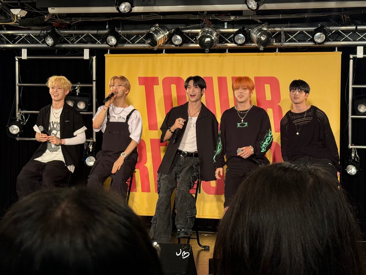 j🩵⚾️ tweet media