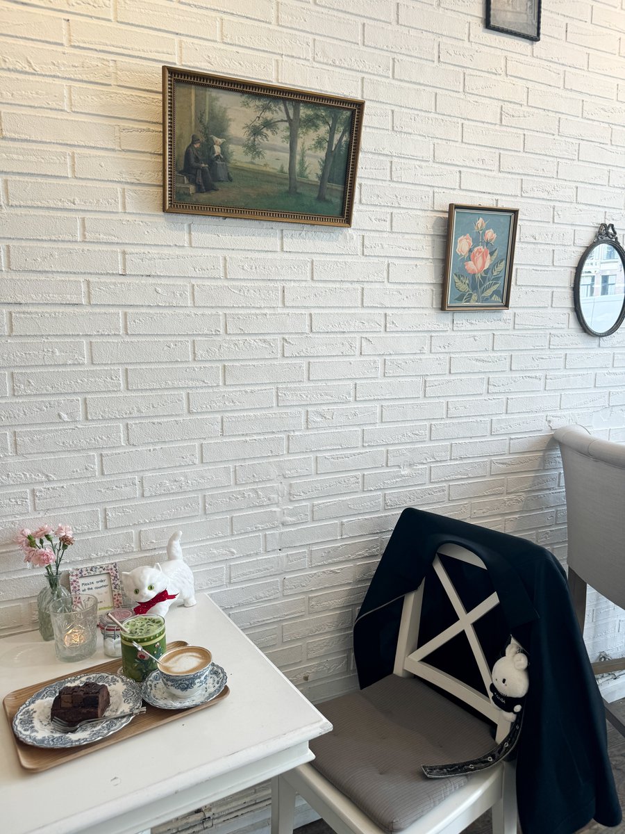 val ᡣ𐭩 tweet media