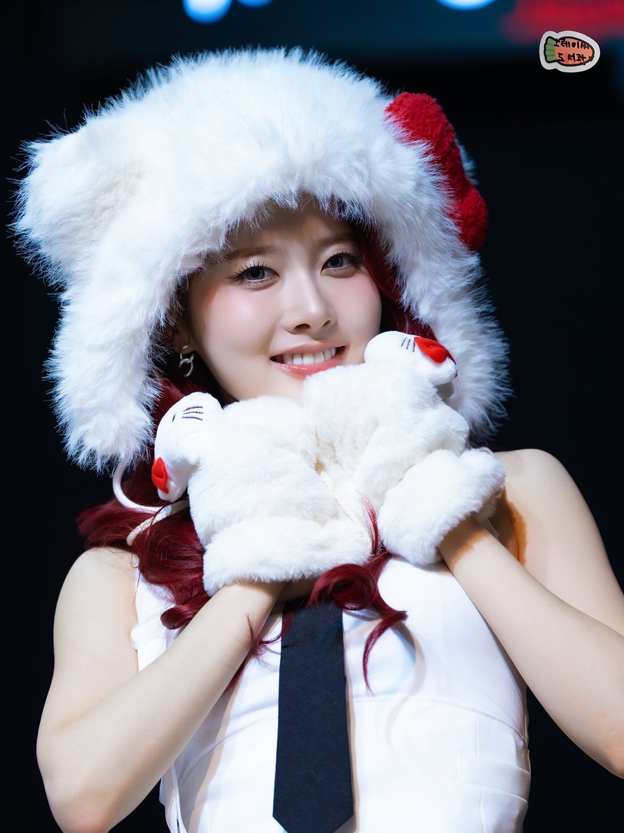 스테이씨 도서관🐰 tweet media