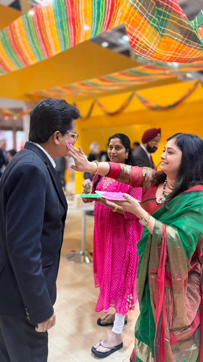 tourismgoi's tweet photo. Day 3 at #ITBBerlin 2026 concluded on a vibrant note.

The Ministry of Tourism, Government of India, continued its engagement with global travel trade through a series of productive B2B meetings at the #IncredibleIndia Pavilion. https://t.co/7vQRKbT7T2