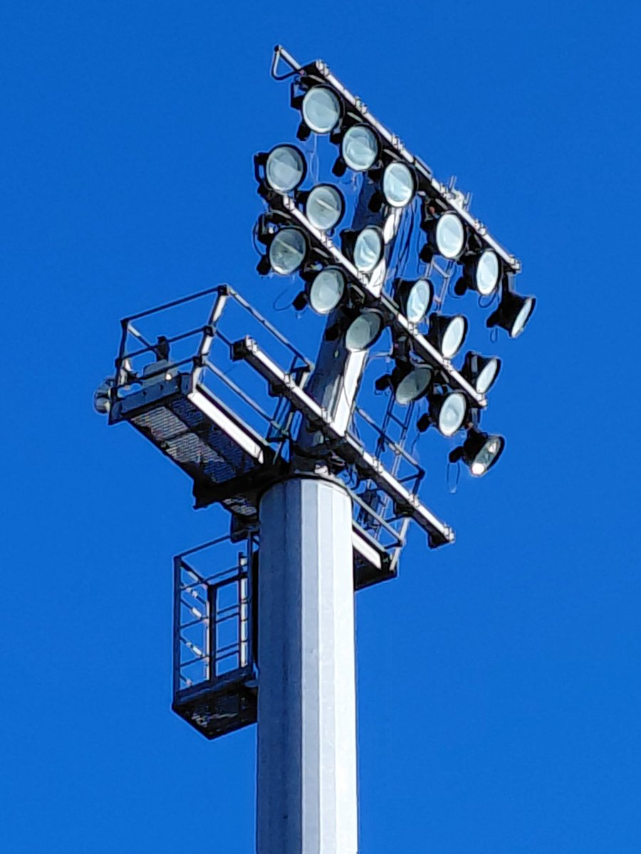 christopher tweet media