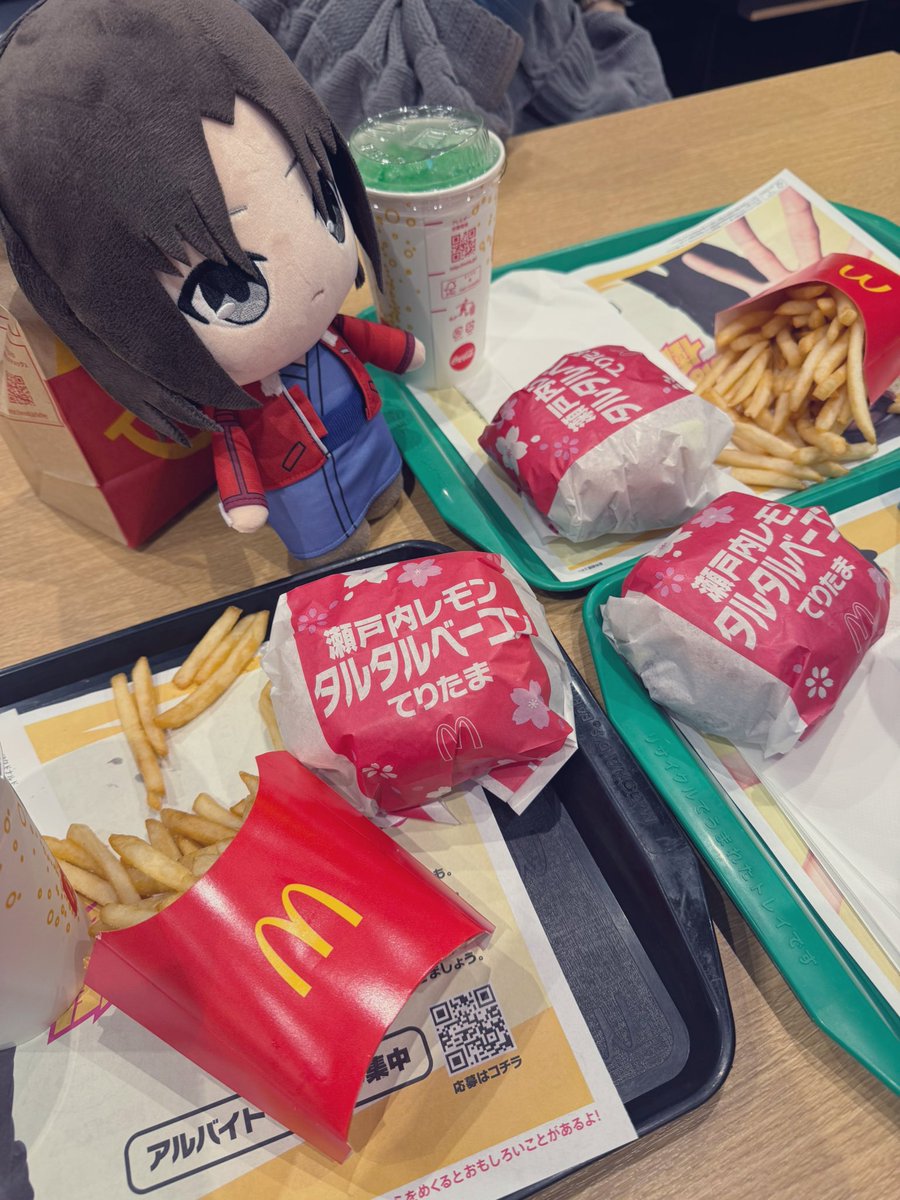 nano_1007's tweet photo. てりたま食べてきた〜🌸 https://t.co/fc6sqybj78