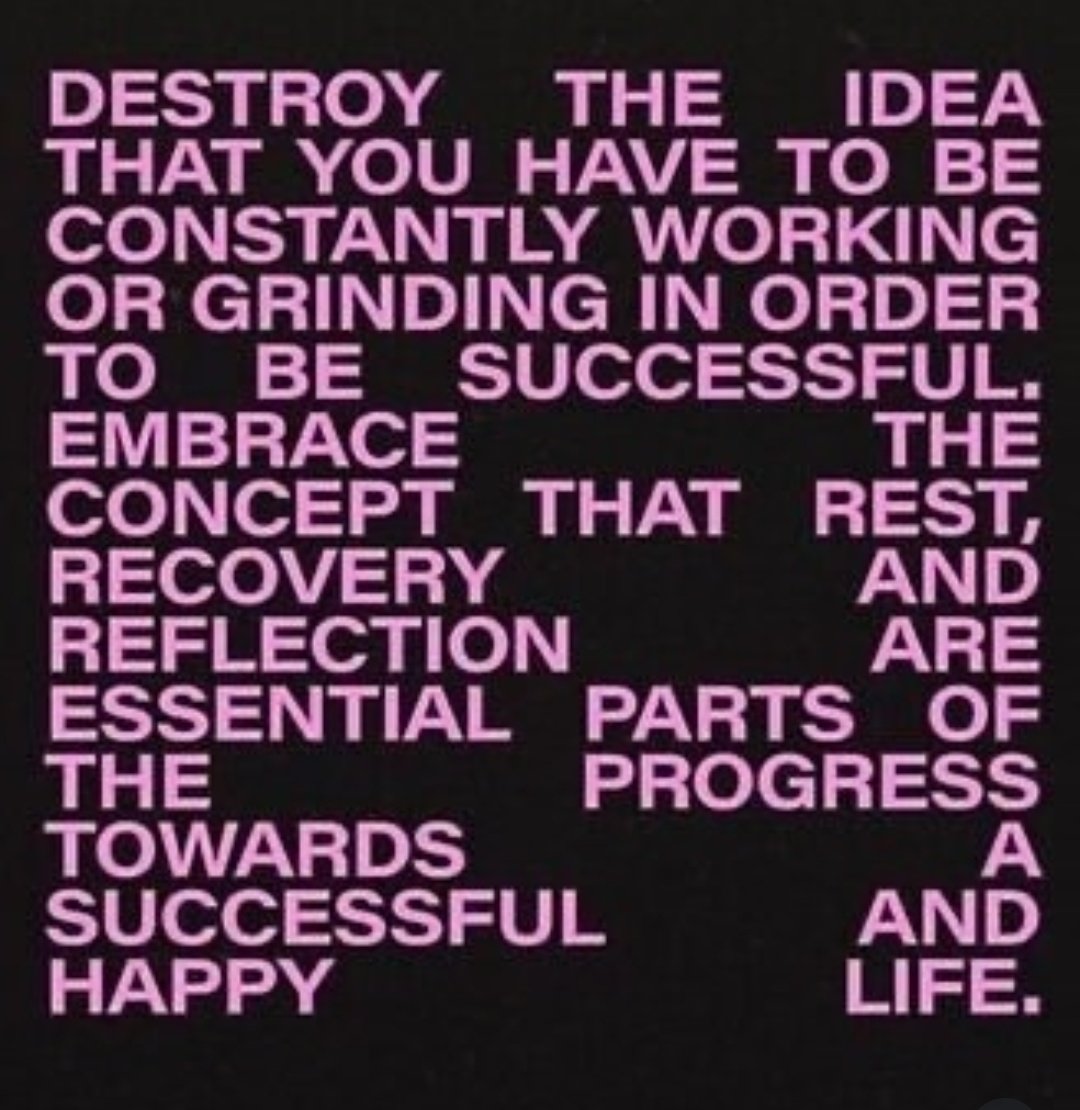 Mini Archillect tweet media