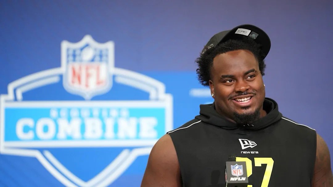 3 Strand Football tweet media