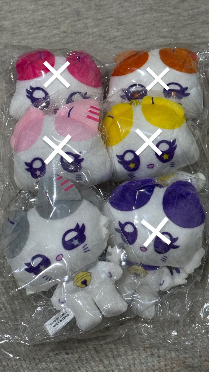 にょん tweet media