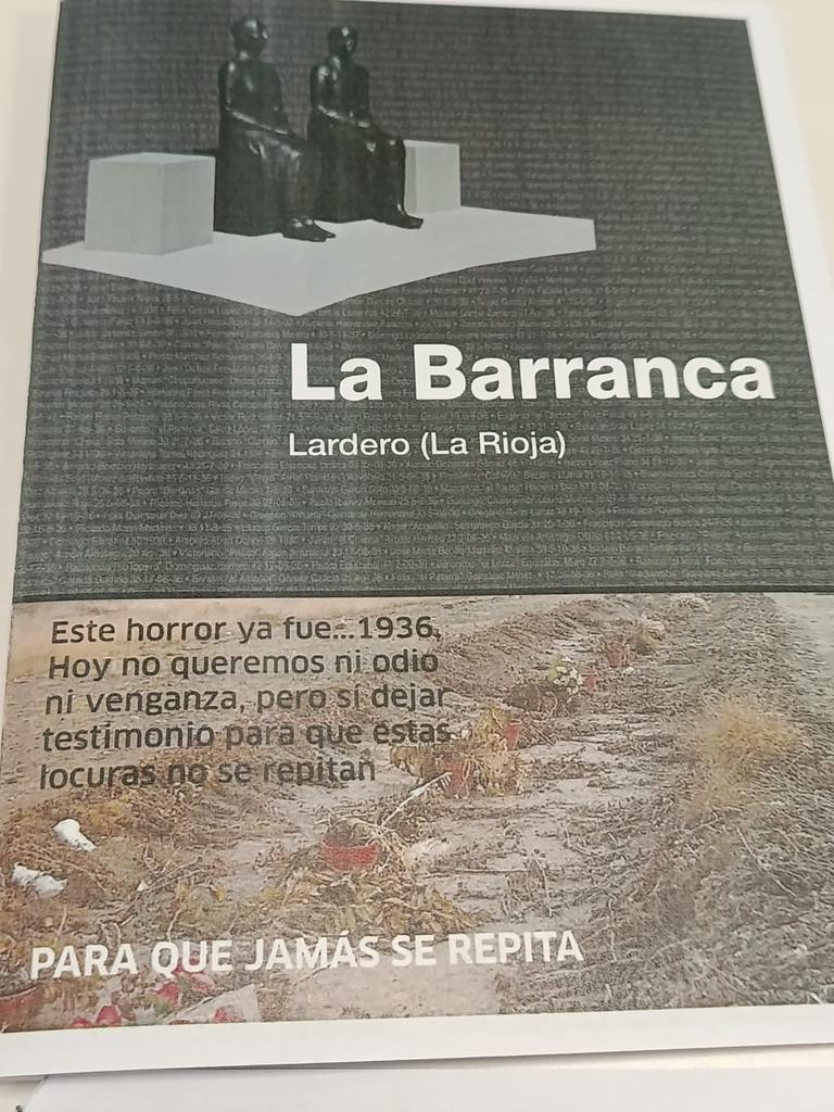 oliva_FEM_CCOO's tweet photo. @CCOOLaRioja @feccoo Jornada en Logroño "Ante la represión, organización" Hemos escuchado ejemplos de resistencia, organización y militancia femenina y feminista. Repaso histórico centrado en La Rioja, porque los pueblos que olvidan su memoria están condenados a repetirla. https://t.co/qX6Xgfbjyk