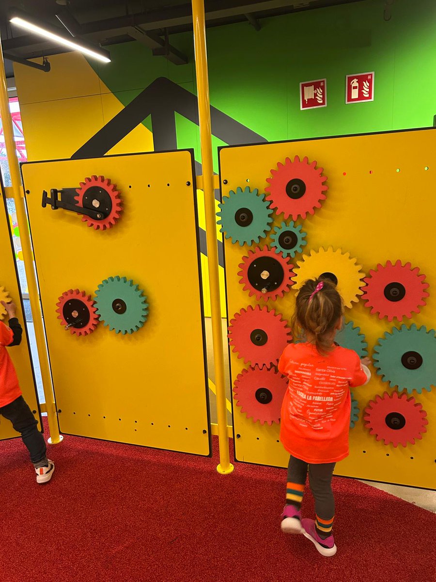 Escola la Parellada tweet media